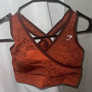 Gymshark Workout Set (Small top & Medium Bottoms)